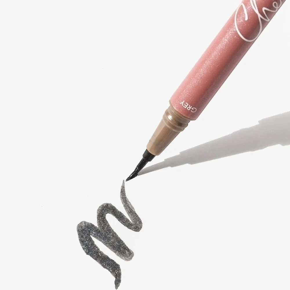 Chella Dual Liquid Eyeliner Pearl in Pearl Gray & Blue